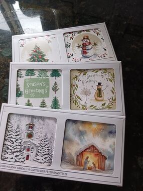 Seasonal Blank Holiday Greeting Card Set - White & Green